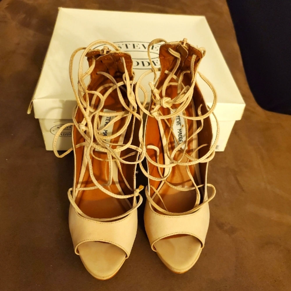 Steve Madden Nude Heel